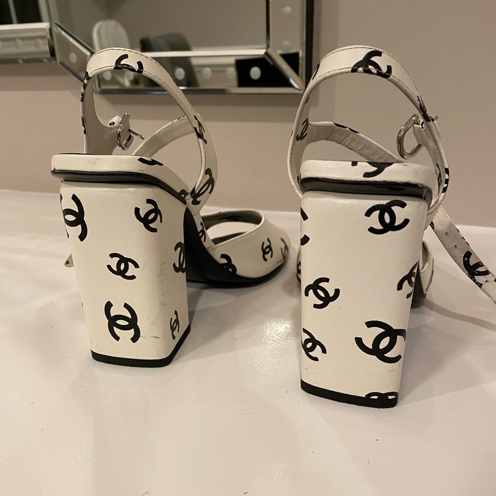 Chanel Logo Heel Sandal Open Toe CC Platform - Picture 6 of 8